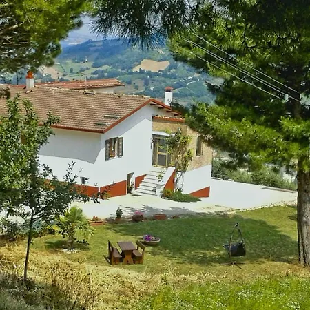 Country Lodge *